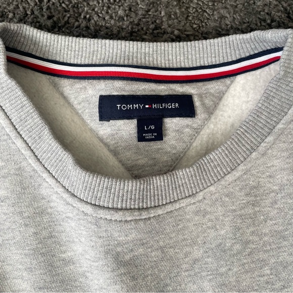 Tommy Hilfiger Gray Sweatshirt - Picture 4 of 6